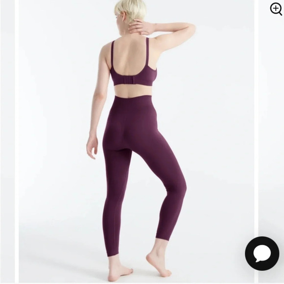 Knix Good to Go Seamless Legging. Burgundy color size small - Picture 2 of 8